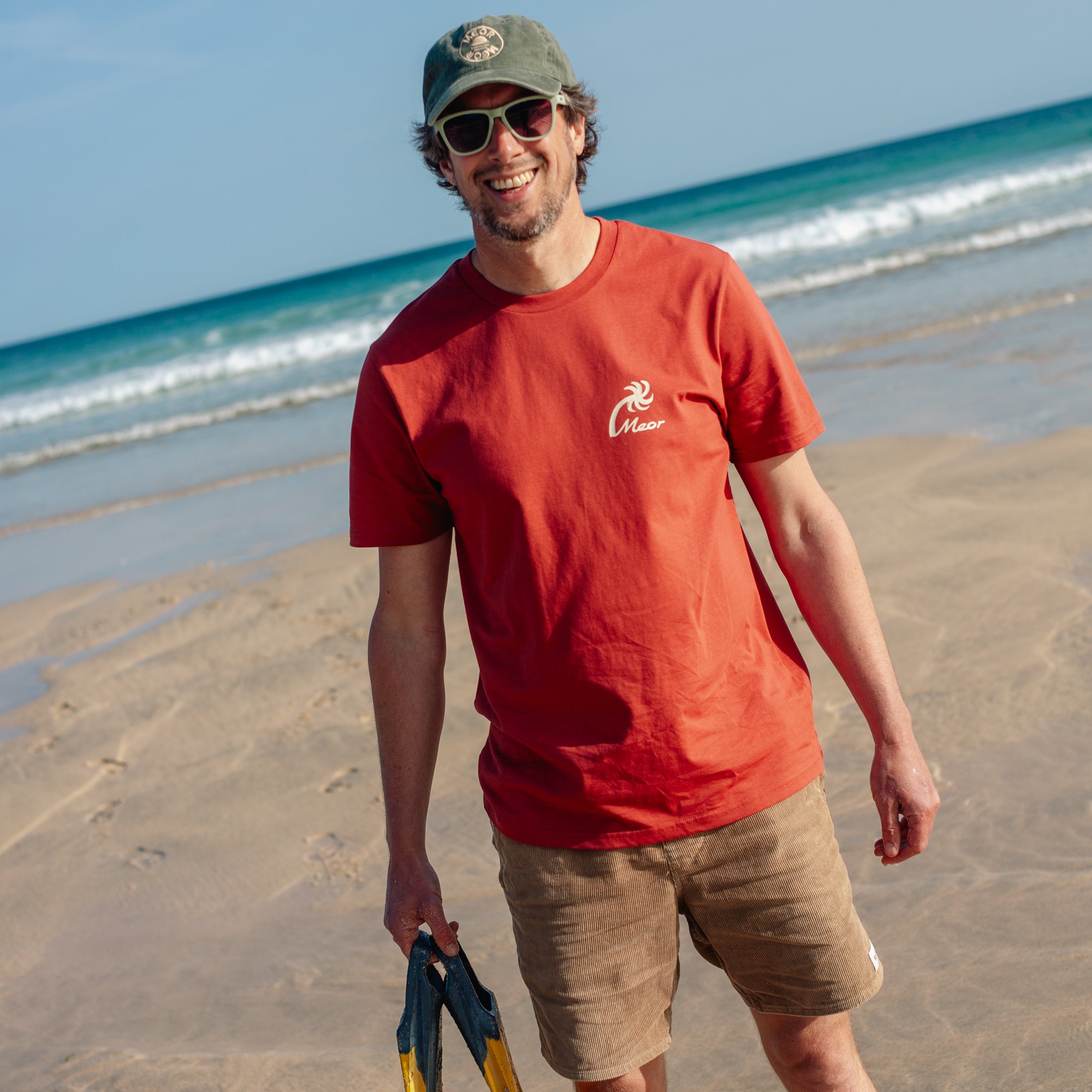 Sea Breeze Organic Cotton Unisex T-Shirt - Red