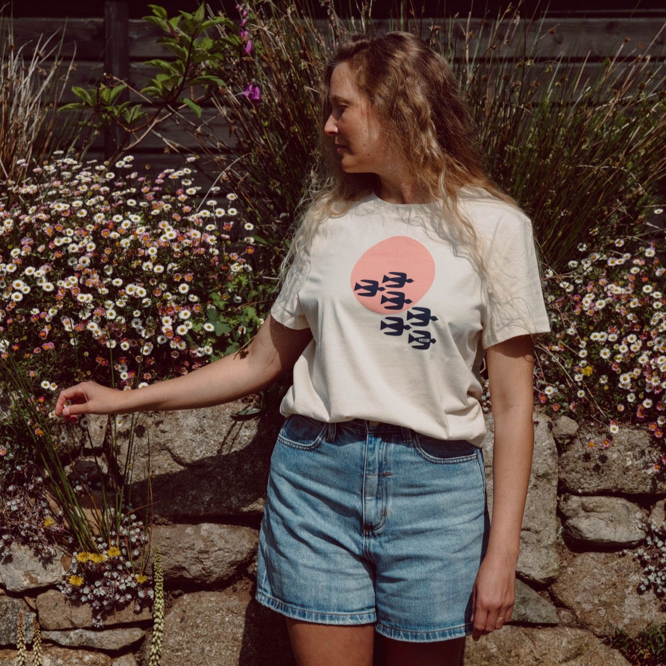 Flyby Women's T-Shirt Natural Raw