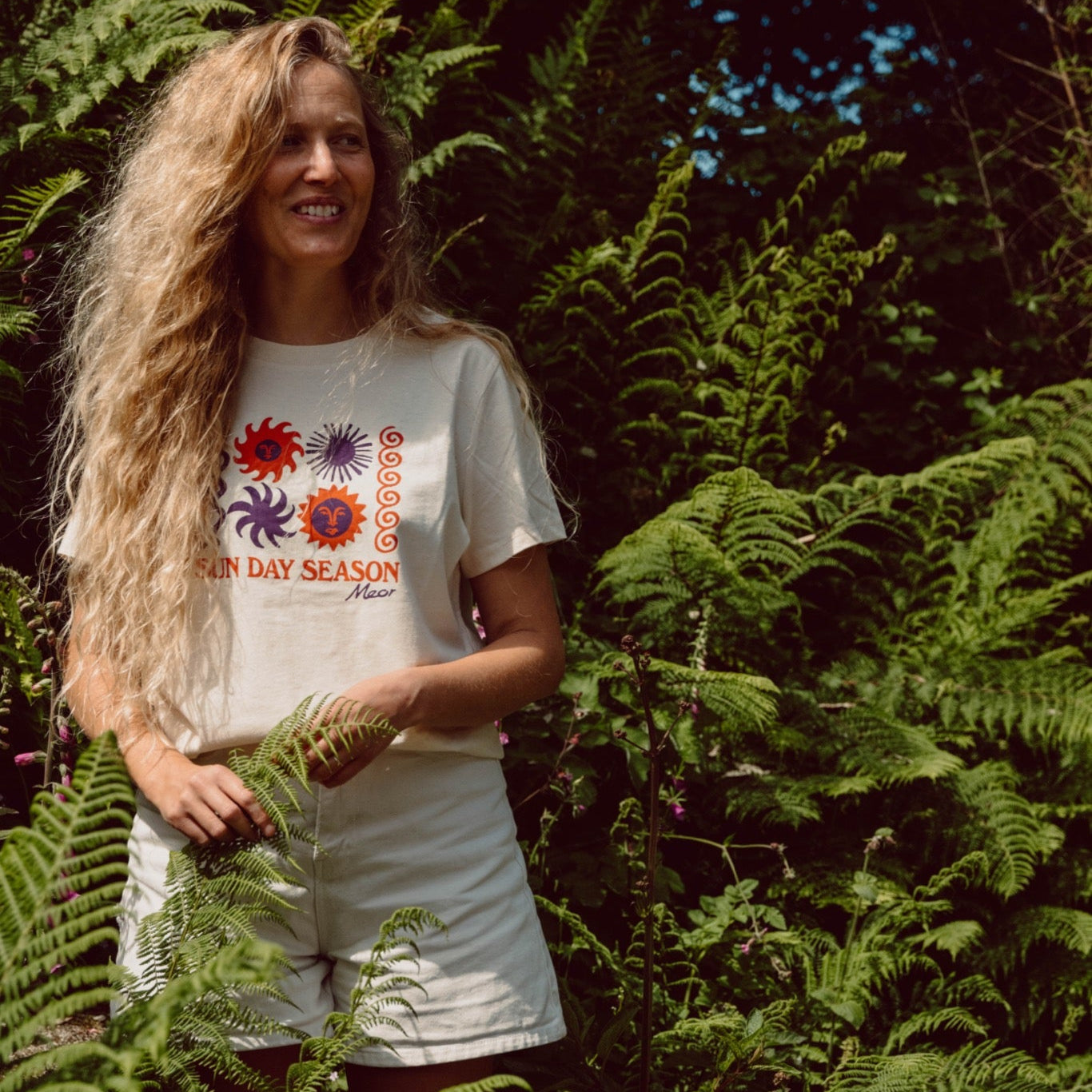 Sun Day Season Women's T-Shirt Natural Raw
