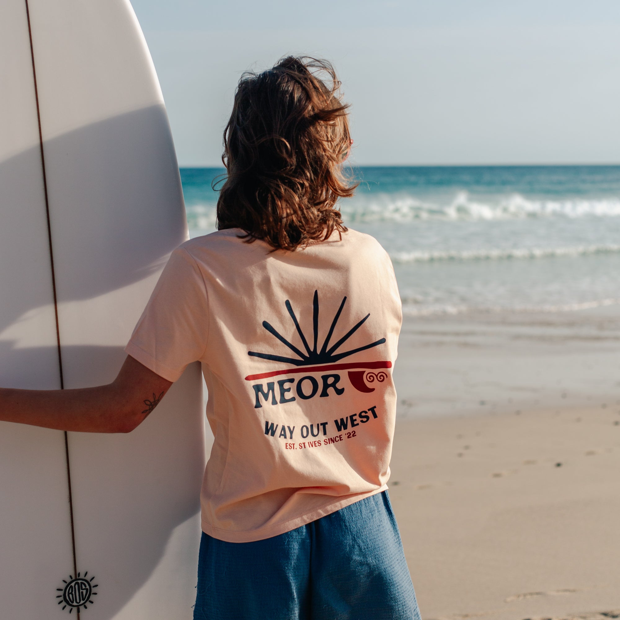 Way Out West Women's T-Shirt - Peach