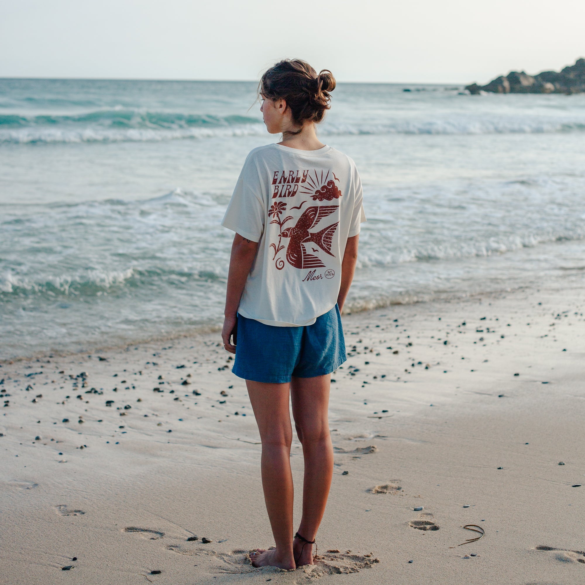 Early Bird Women's Loose Fit T-Shirt - Ecru