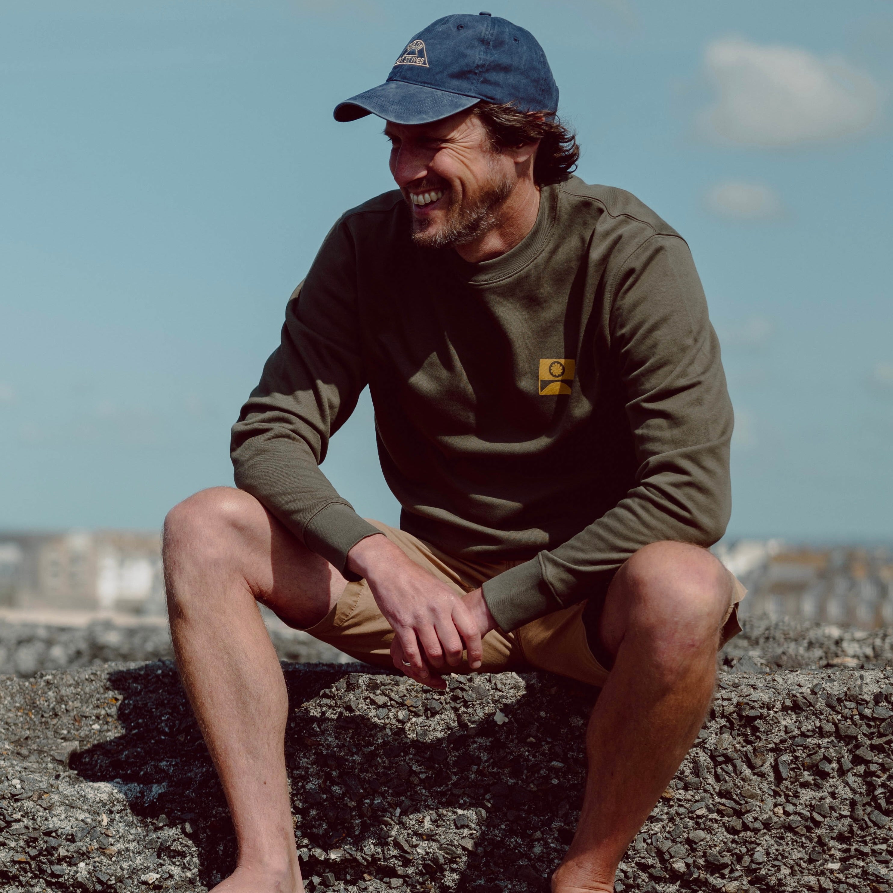 Classic Unisex Icon Sweatshirt Khaki Green